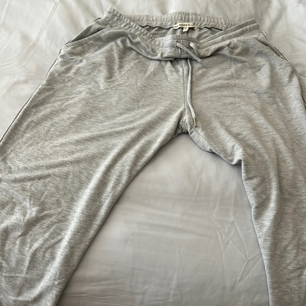 Sweat pants
